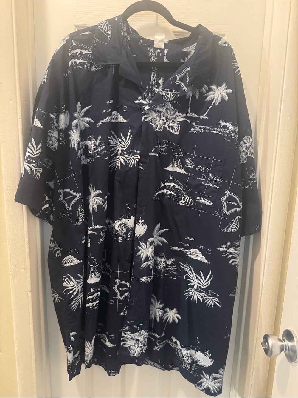 Men's Navy Hawaiian Print Short-Sleeve Shirt